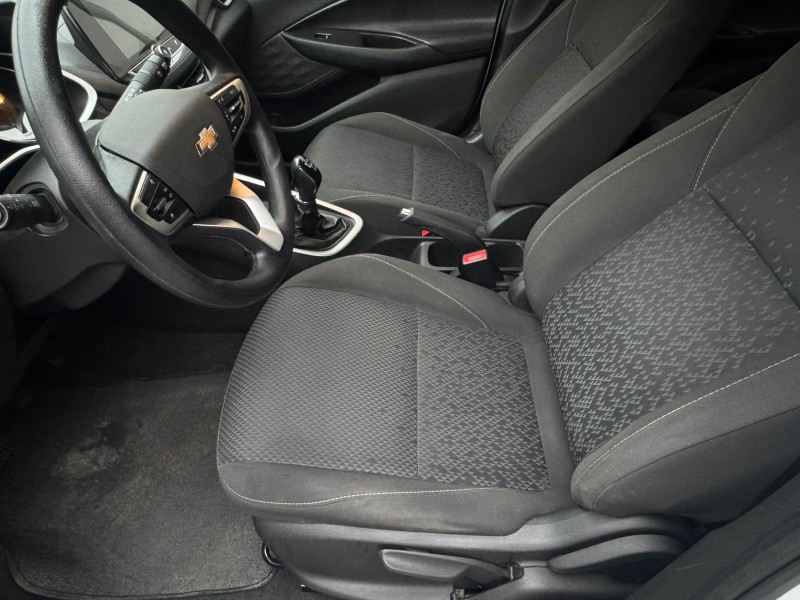 ONIX 1.0 LT 12V FLEX 4P MANUAL - 2020 - CAXIAS DO SUL