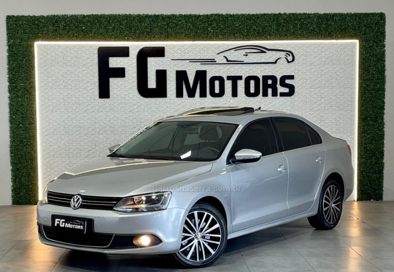 JETTA 2.0 TSI HIGHLINE 211CV GASOLINA 4P TIPTRONIC - 2013 - NOVO HAMBURGO