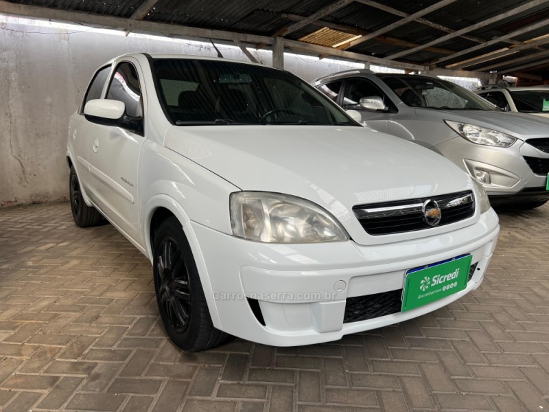 CORSA 1.4 MPFI PREMIUM SEDAN 8V FLEX 4P MANUAL - 2009 - GARIBALDI
