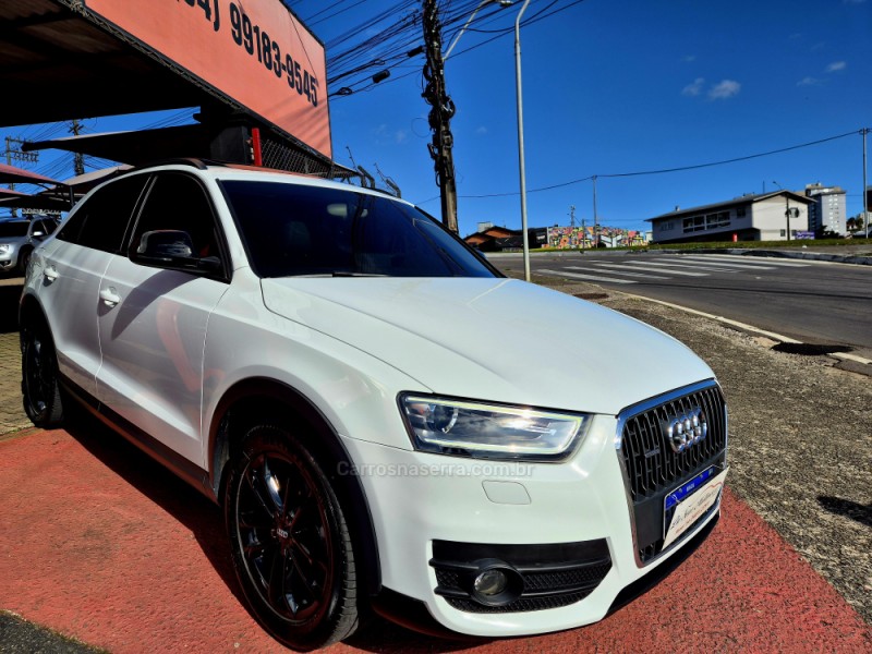 Q3 2.0 TFSI AMBITION QUATTRO 4P GASOLINA S TRONIC - 2014 - FARROUPILHA
