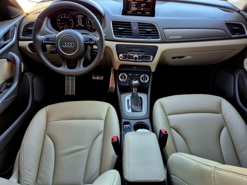 Q3 2.0 TFSI AMBITION QUATTRO 4P GASOLINA S TRONIC - 2014 - FARROUPILHA