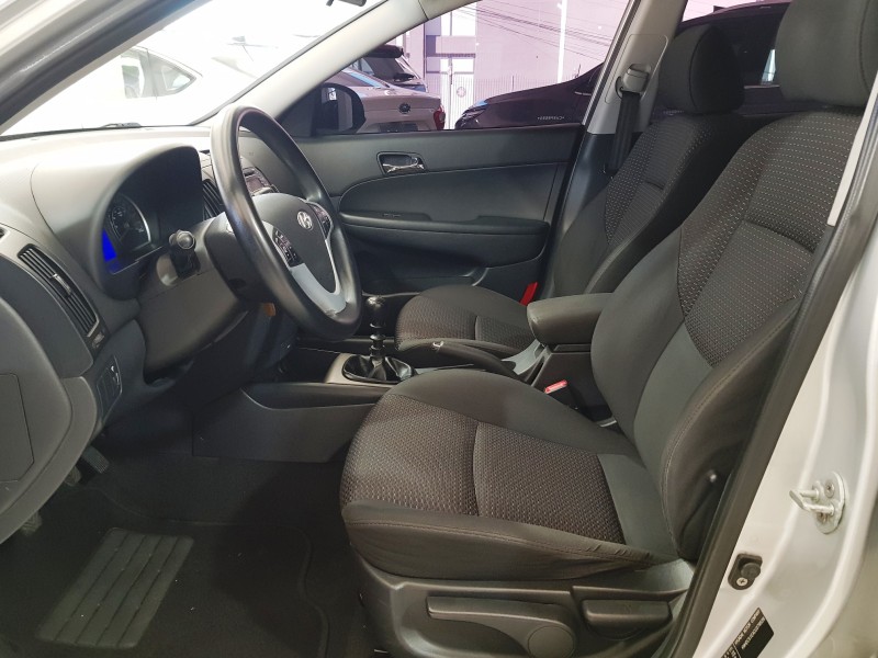 I30 2.0 MPFI GLS 16V GASOLINA 4P MANUAL - 2012 - CAXIAS DO SUL
