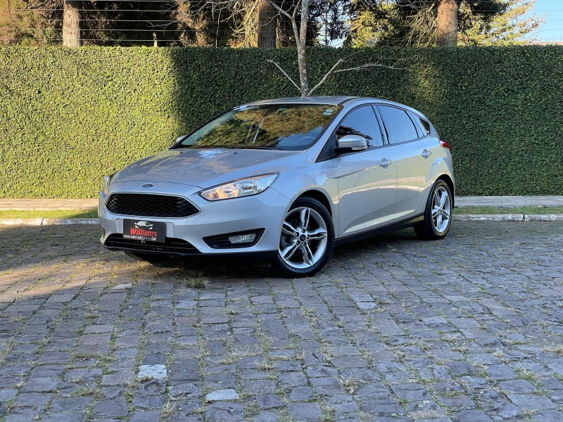 FOCUS 1.6 SE 8V FLEX 4P MANUAL - 2019 - FARROUPILHA