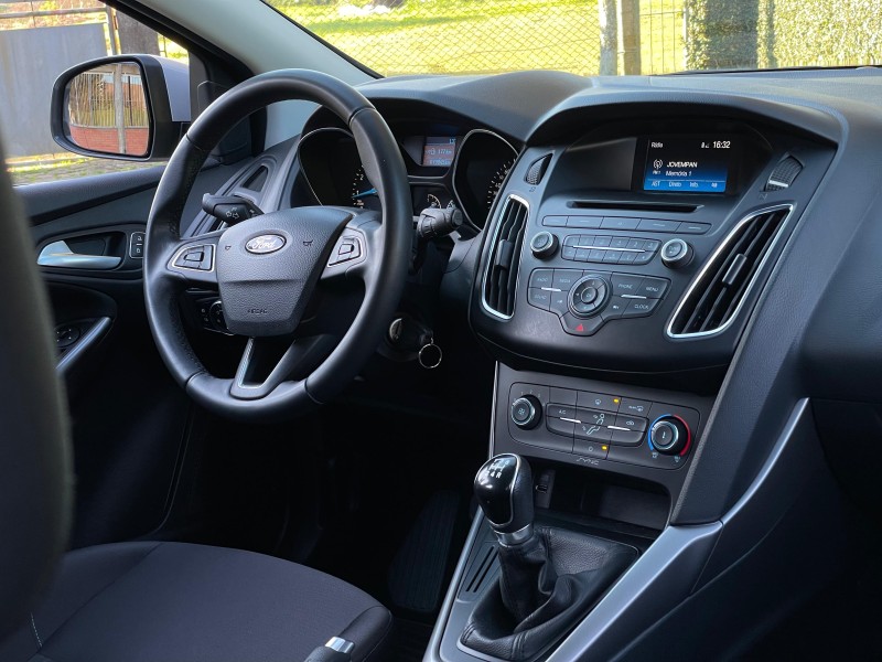 FOCUS 1.6 SE 8V FLEX 4P MANUAL - 2019 - FARROUPILHA