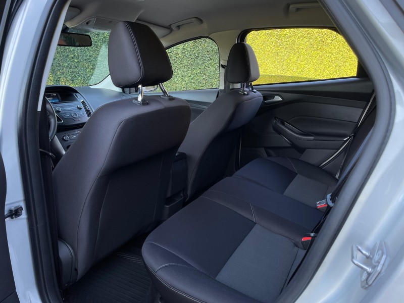 FOCUS 1.6 SE 8V FLEX 4P MANUAL - 2019 - FARROUPILHA