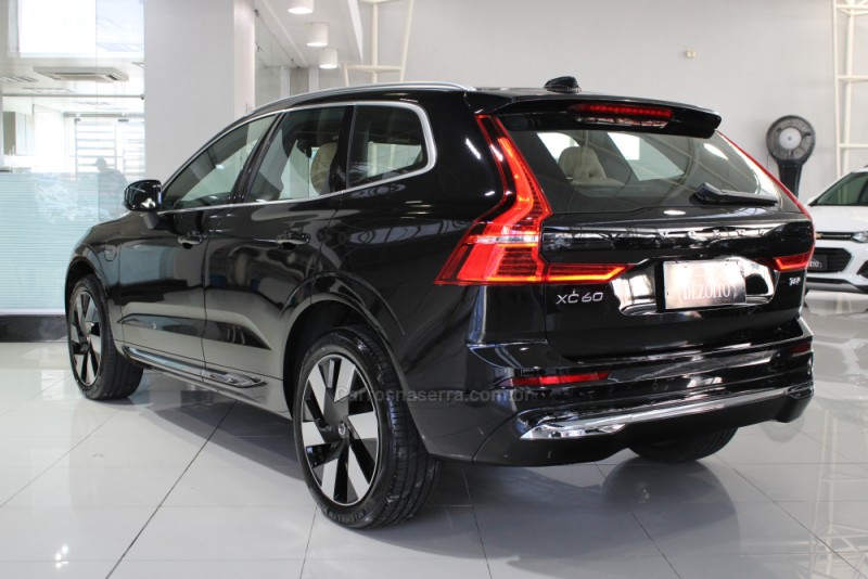XC60 2.0 T8 RECHARGE ULTRA AWD HIBRIDO 4P AUTOMÁTICO - 2025 - CAXIAS DO SUL