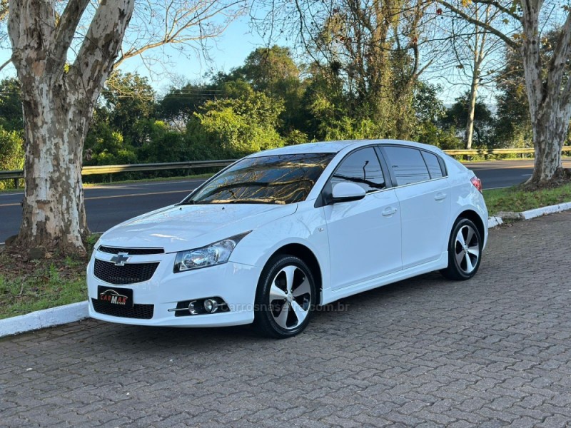 CRUZE 1.8 LT SPORT6 16V FLEX 4P AUTOMÁTICO - 2014 - DOIS IRMãOS