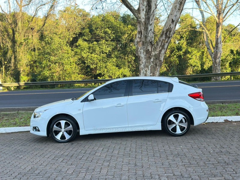 CRUZE 1.8 LT SPORT6 16V FLEX 4P AUTOMÁTICO - 2014 - DOIS IRMãOS