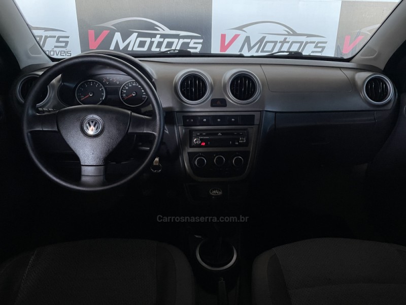 VOYAGE 1.6 MI COMFORTLINE 8V FLEX 4P MANUAL - 2011 - PAROBé