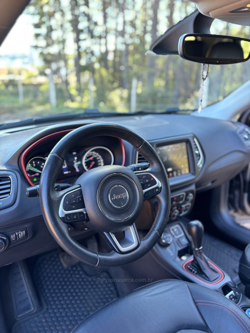 COMPASS 2.0 16V DIESEL TRAILHAWK 4X4 AUTOMÁTICO - 2019 - SANANDUVA