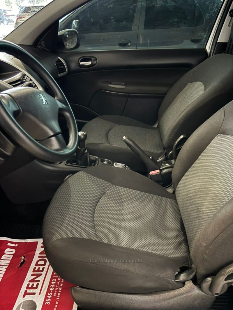 207 1.4 XR 8V FLEX 2P MANUAL - 2012 - IGREJINHA