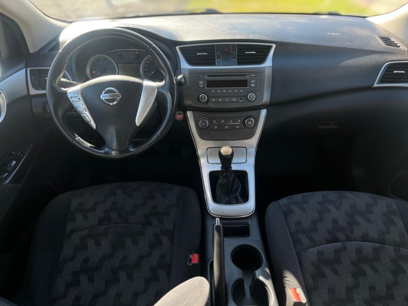 SENTRA 2.0 S 16V FLEX 4P MANUAL - 2014 - FARROUPILHA