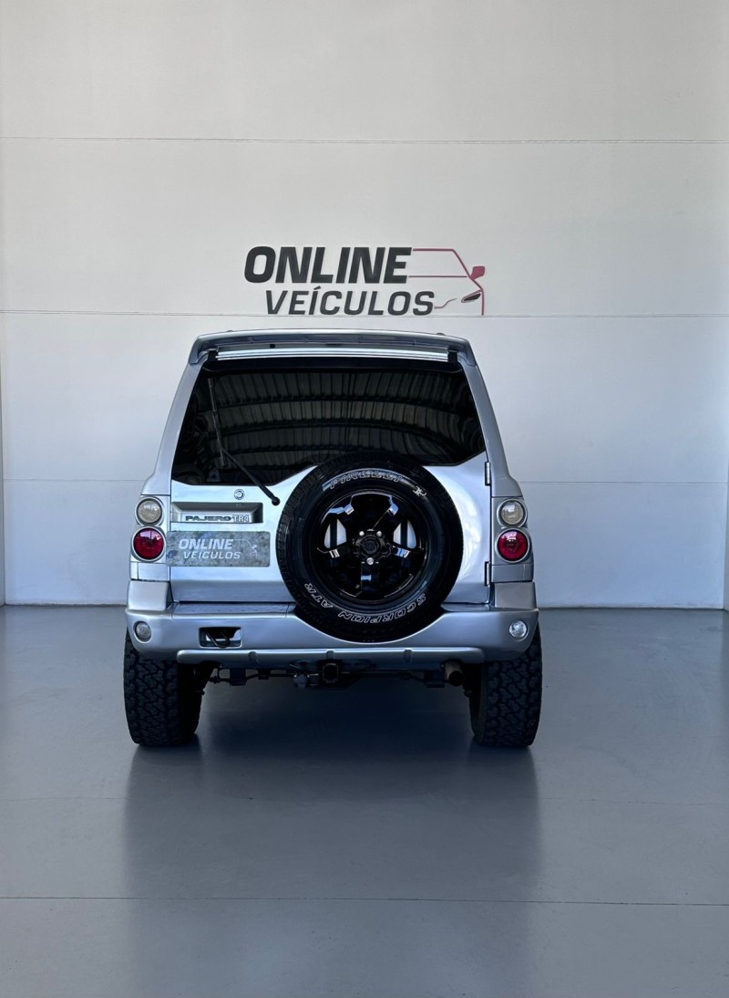 PAJERO TR4 2.0 4X4 16V FLEX 4P MANUAL - 2008 - FARROUPILHA