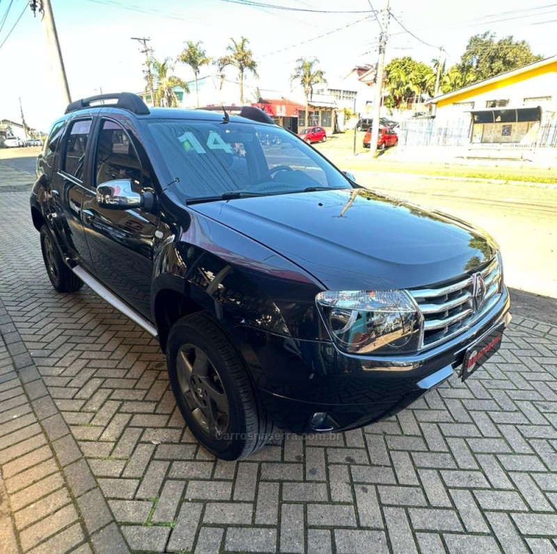 DUSTER 1.6 DYNAMIQUE 4X2 16V FLEX 4P MANUAL - 2014 - PAROBé