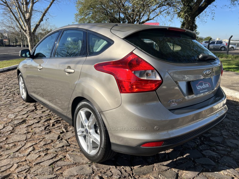 FOCUS 2.0 SE HATCH 16V FLEX 4P AUTO - 2015 - DOIS IRMãOS