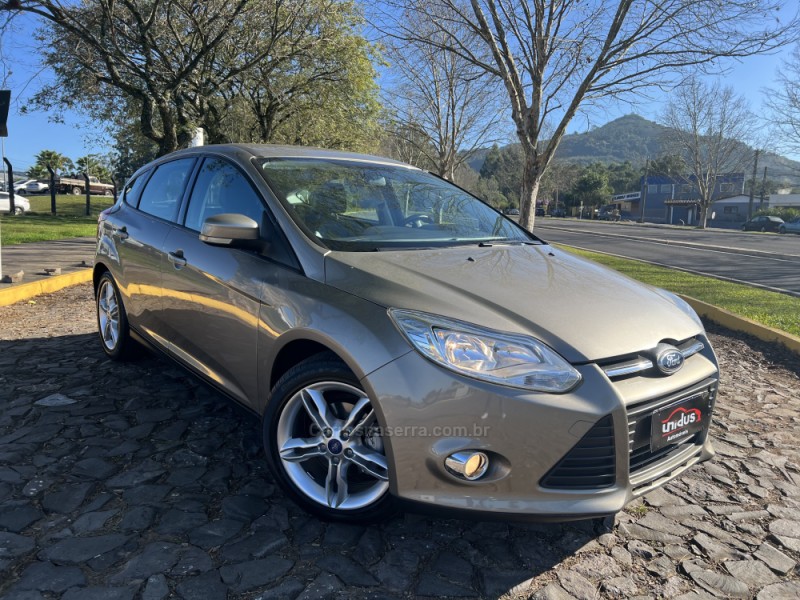 FOCUS 2.0 SE HATCH 16V FLEX 4P AUTO - 2015 - DOIS IRMãOS