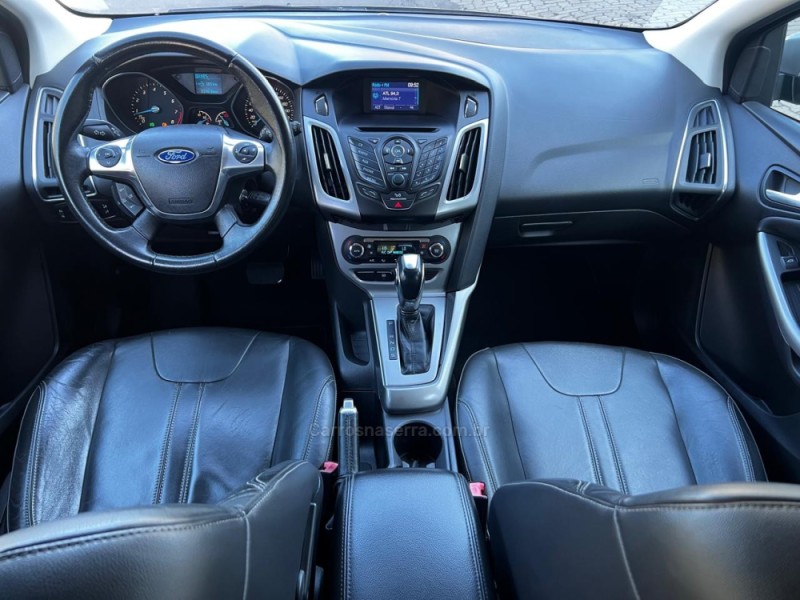 FOCUS 2.0 SE HATCH 16V FLEX 4P AUTO - 2015 - DOIS IRMãOS