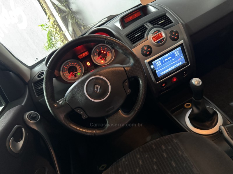 MÉGANE 1.6 DYNAMIQUE 16V FLEX 4P MANUAL - 2012 - NOVO HAMBURGO