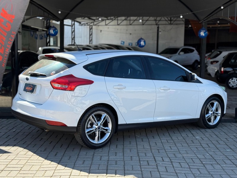 FOCUS 1.6 SE PLUS 16V FLEX 4P MANUAL - 2018 - LAGOA VERMELHA