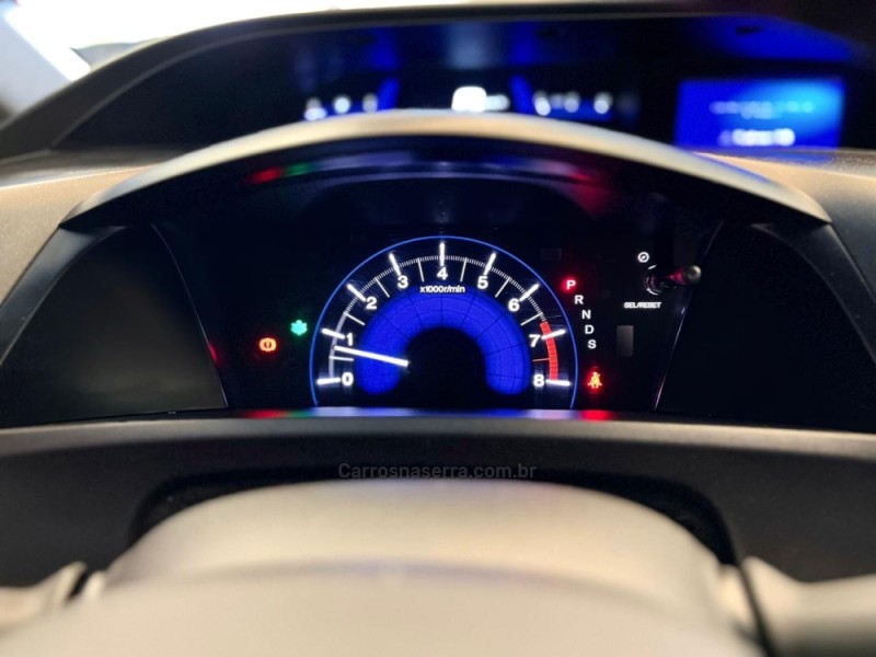 CIVIC 2.0 LXR 16V FLEX 4P AUTOMÁTICO - 2016 - NOVO HAMBURGO