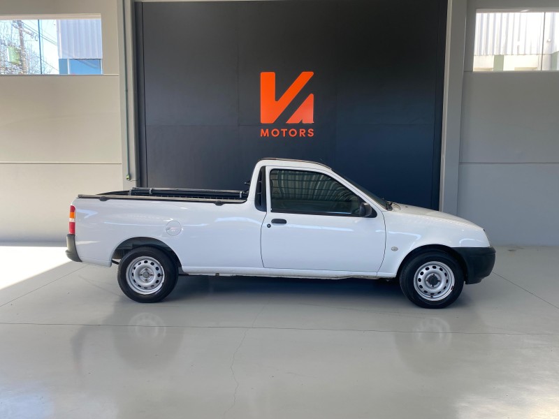 COURIER 1.6 L 8V FLEX MANUAL - 2010 - CARLOS BARBOSA