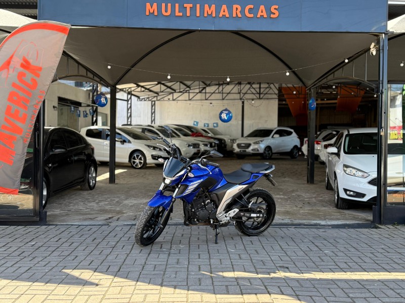 FAZER FZ25 - 2022 - LAGOA VERMELHA