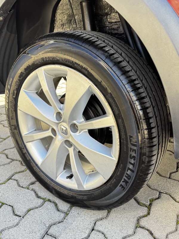 SANDERO 1.6 STEPWAY 8V FLEX 4P MANUAL - 2014 - CAXIAS DO SUL