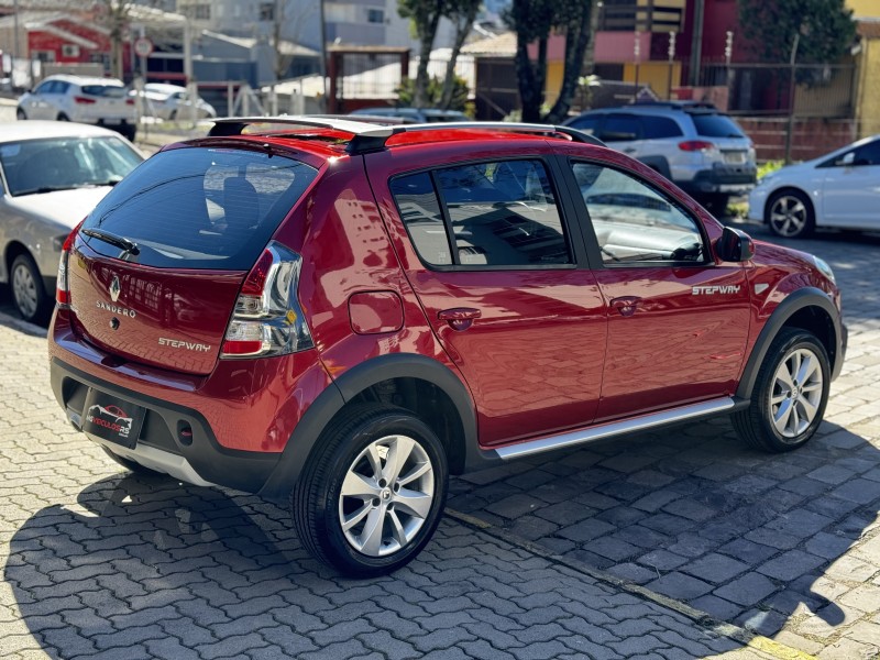 SANDERO 1.6 STEPWAY 8V FLEX 4P MANUAL - 2014 - CAXIAS DO SUL