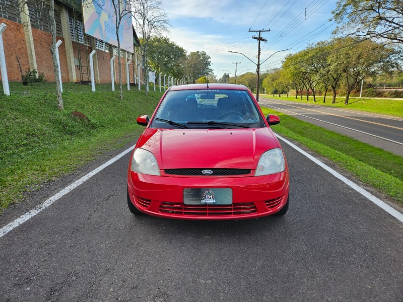 FIESTA 1.0 MPI SUPERCHARGER 8V GASOLINA 4P MANUAL - 2004 - VENâNCIO AIRES
