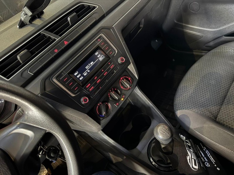 VOYAGE 1.0 12V MPI TOTALFLEX TRENDLINE 4P MANUAL - 2017 - ANTôNIO PRADO