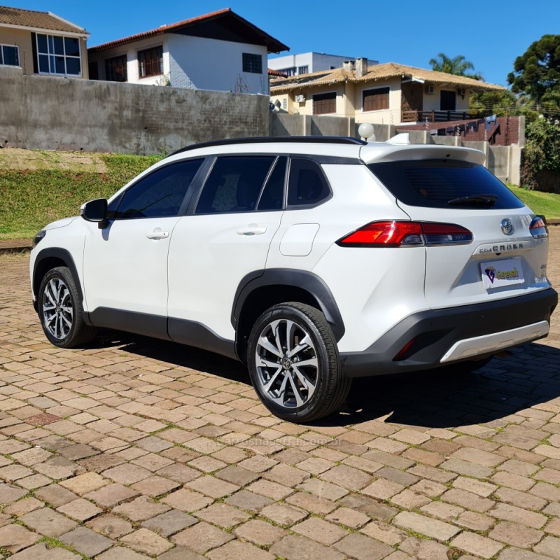 COROLLA 2.0 CROSS XRE 16V FLEX 4P AUTOMÁTICO - 2023 - LAGOA VERMELHA