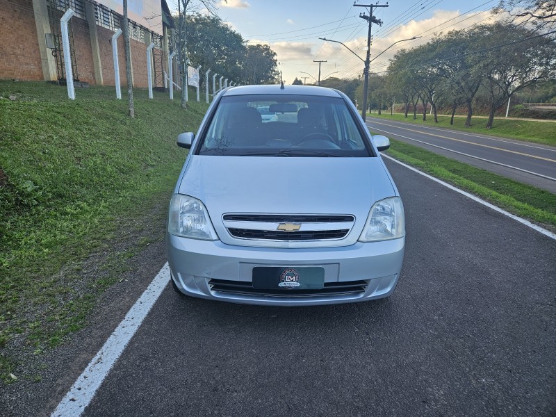 MERIVA 1.4 MPFI MAXX 8V ECONO.FLEX 4P MANUAL - 2011 - VENâNCIO AIRES