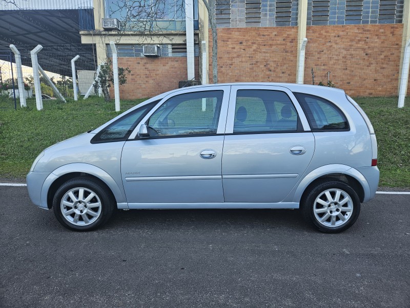 MERIVA 1.4 MPFI MAXX 8V ECONO.FLEX 4P MANUAL - 2011 - VENâNCIO AIRES