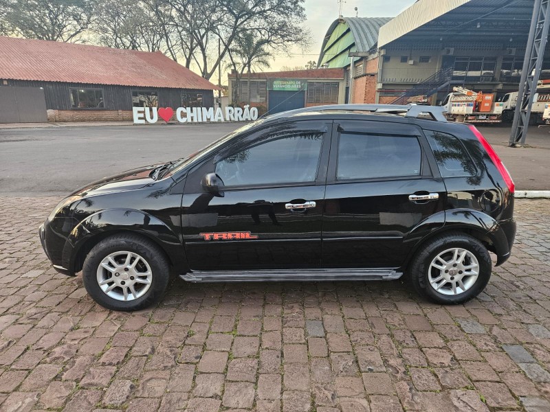 FIESTA 1.6 MPI TRAIL HATCH 8V FLEX 4P MANUAL - 2009 - VENâNCIO AIRES