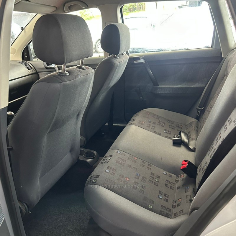 POLO 1.6 MI 8V FLEX 4P MANUAL - 2011 - PASSO FUNDO