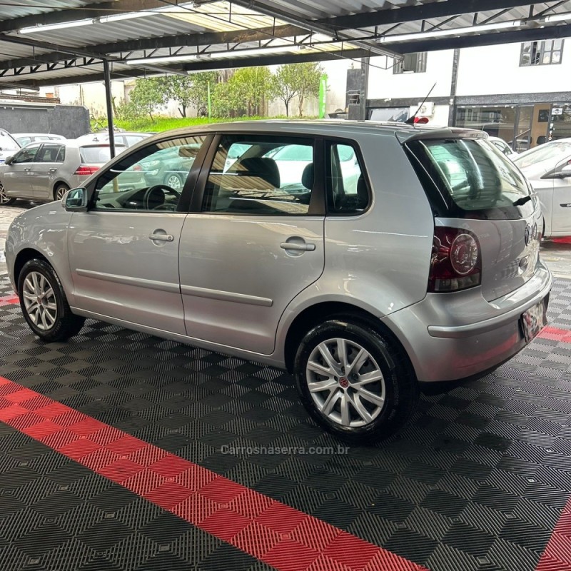 POLO 1.6 MI 8V FLEX 4P MANUAL - 2011 - PASSO FUNDO