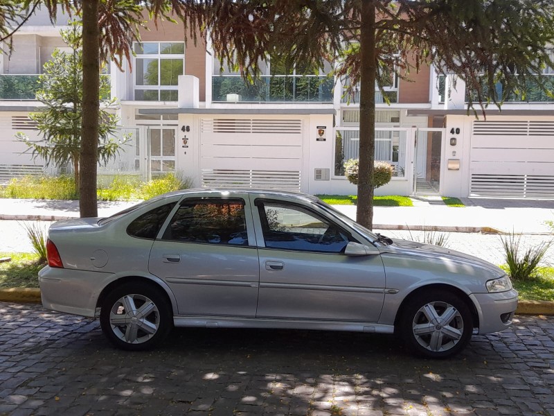 VECTRA 2.0 MPFI EXPRESSION 8V FLEX 4P MANUAL - 2005 - FARROUPILHA