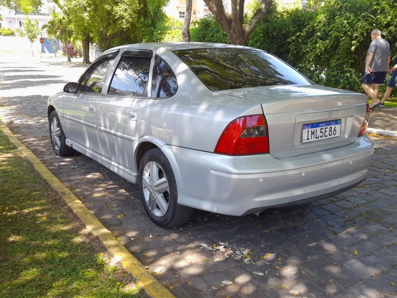 VECTRA 2.0 MPFI EXPRESSION 8V FLEX 4P MANUAL - 2005 - FARROUPILHA