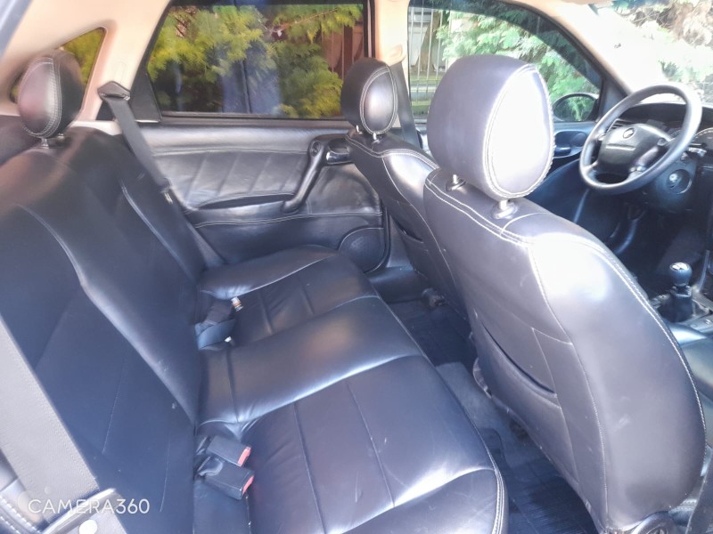 VECTRA 2.0 MPFI EXPRESSION 8V FLEX 4P MANUAL - 2005 - FARROUPILHA