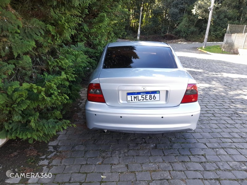 VECTRA 2.0 MPFI EXPRESSION 8V FLEX 4P MANUAL - 2005 - FARROUPILHA