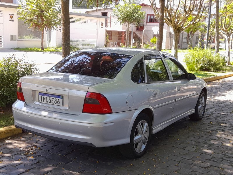 VECTRA 2.0 MPFI EXPRESSION 8V FLEX 4P MANUAL - 2005 - FARROUPILHA