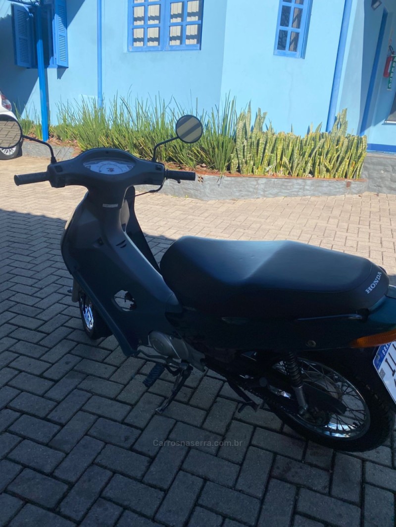 BIZ 100 KS - 2003 - CANELA