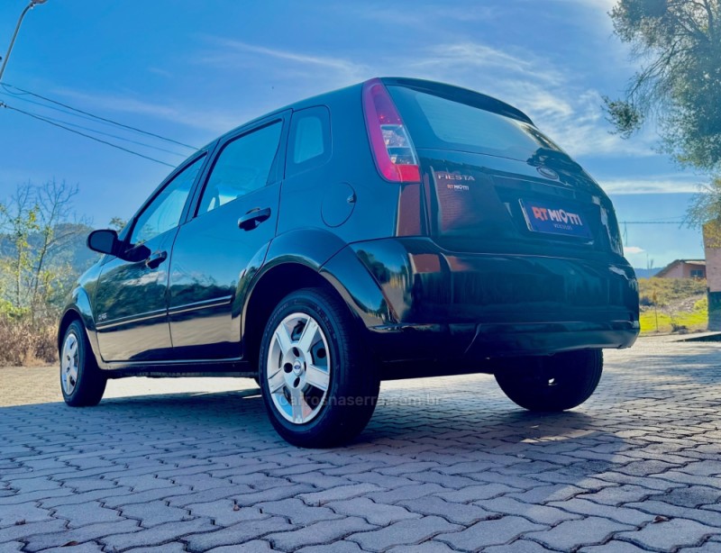 FIESTA 1.6 ROCAM 8V FLEX 4P MANUAL - 2010 - MUçUM