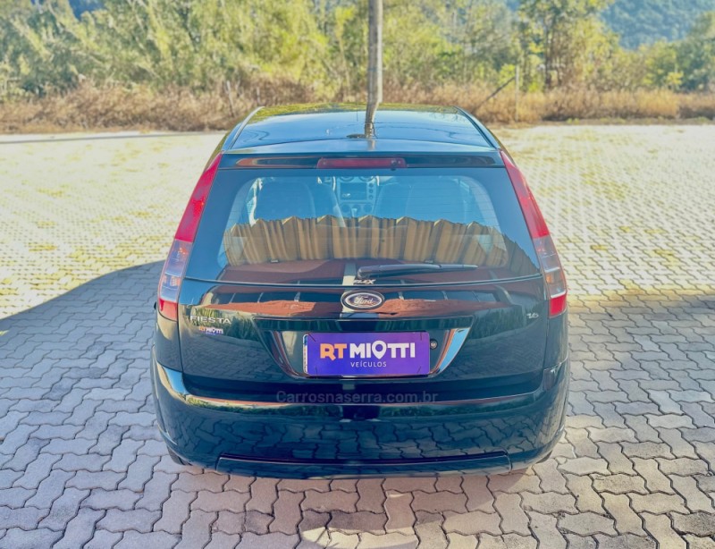 FIESTA 1.6 ROCAM 8V FLEX 4P MANUAL - 2010 - MUçUM