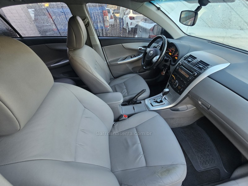 COROLLA 2.0 XEI 16V FLEX 4P AUTOMÁTICO - 2013 - CAMPO BOM