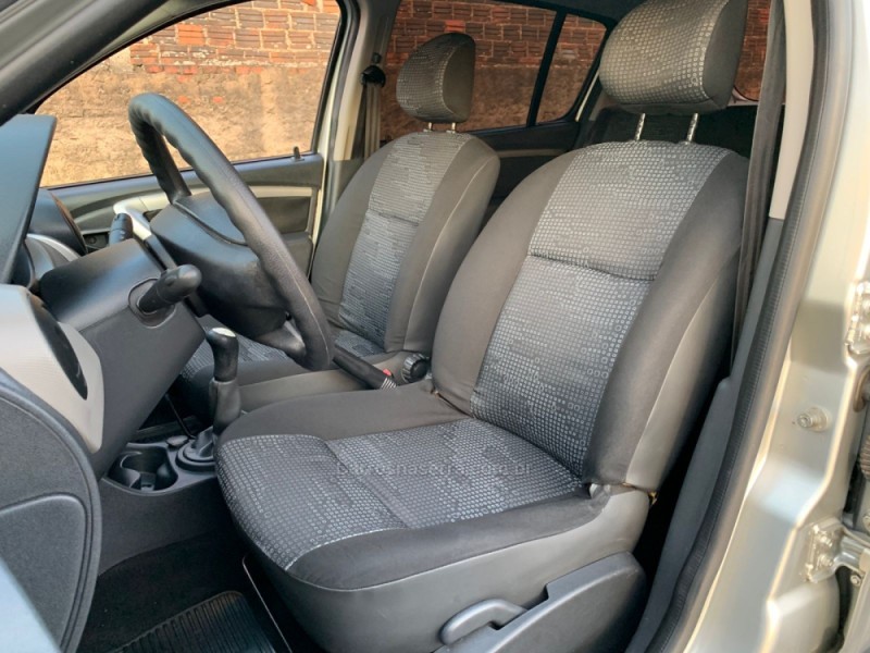 SANDERO 1.6 EXPRESSION 16V FLEX 4P MANUAL - 2009 - CAXIAS DO SUL