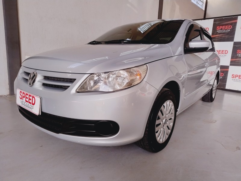 VOYAGE 1.0 MI 8V FLEX 4P MANUAL - 2011 - SãO SEBASTIãO DO CAí