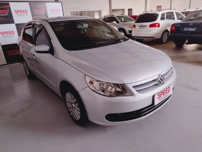 VOYAGE 1.0 MI 8V FLEX 4P MANUAL - 2011 - SãO SEBASTIãO DO CAí
