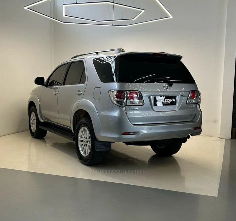 HILUX SW4 2.7 SR 4X2 16V FLEX 4P AUTOMÁTICO - 2015 - NOVO HAMBURGO