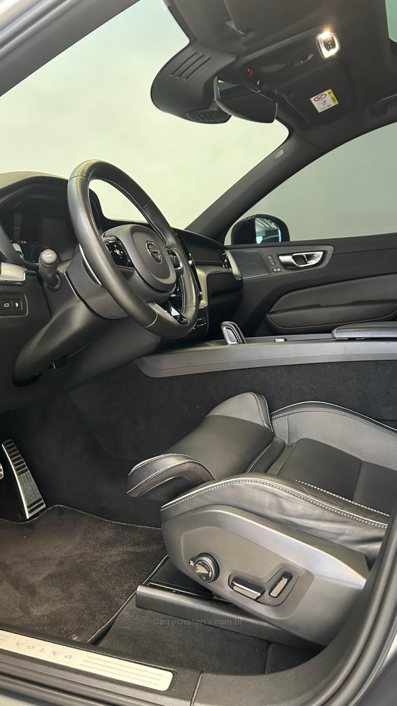 XC60 2.0 T8 POLESTAR ENGINEERED HÍBRIDO 4P AUTOMÁTICO - 2021 - NOVO HAMBURGO